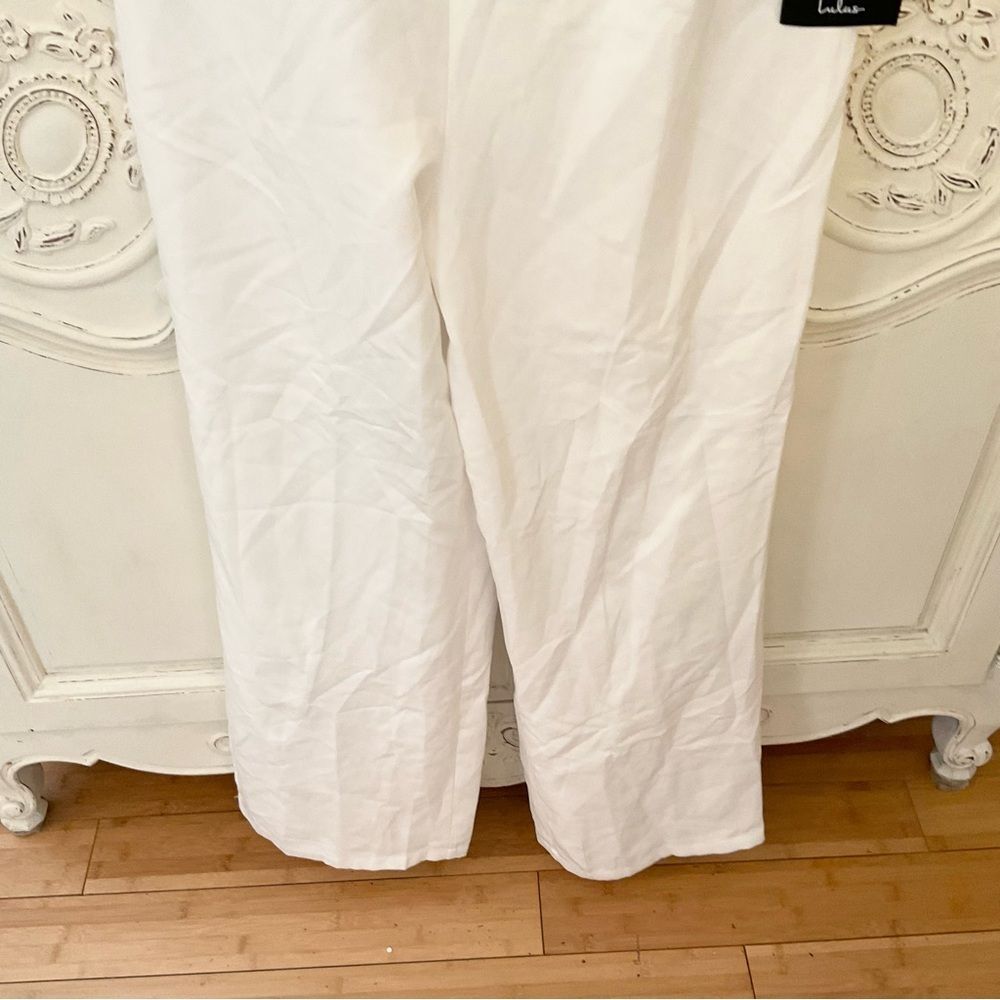 Lulus Exquisite Posture Jumpsuit White Floral Embroidered Tiered Size L NWT - Picture 4 of 12